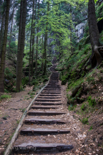 Weg durch die Schwedenlöcher
