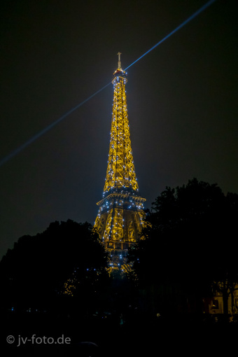 Eiffelturm bei Nacht