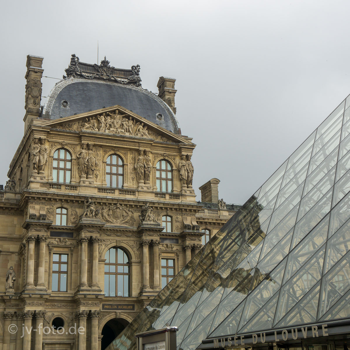 Paris Louvre