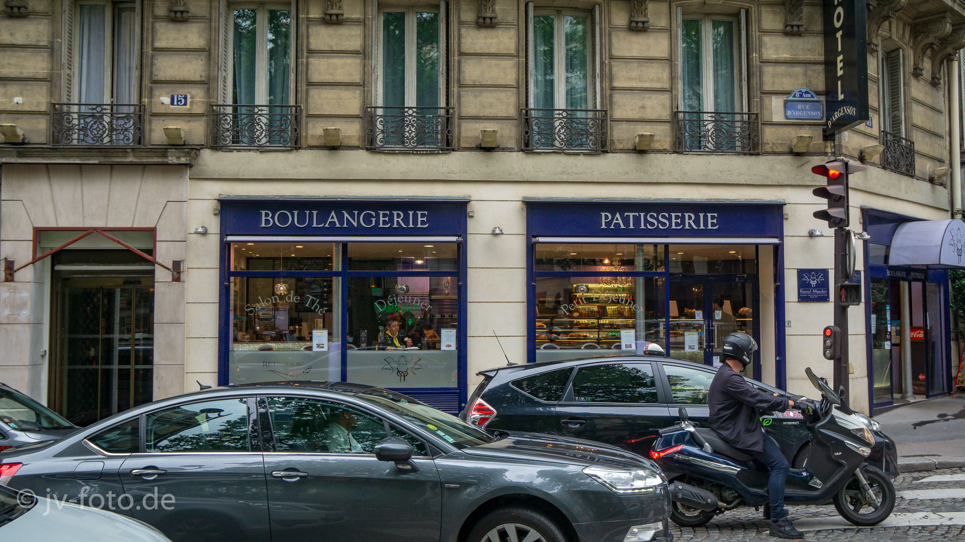 Paris Place Saint-Augustin