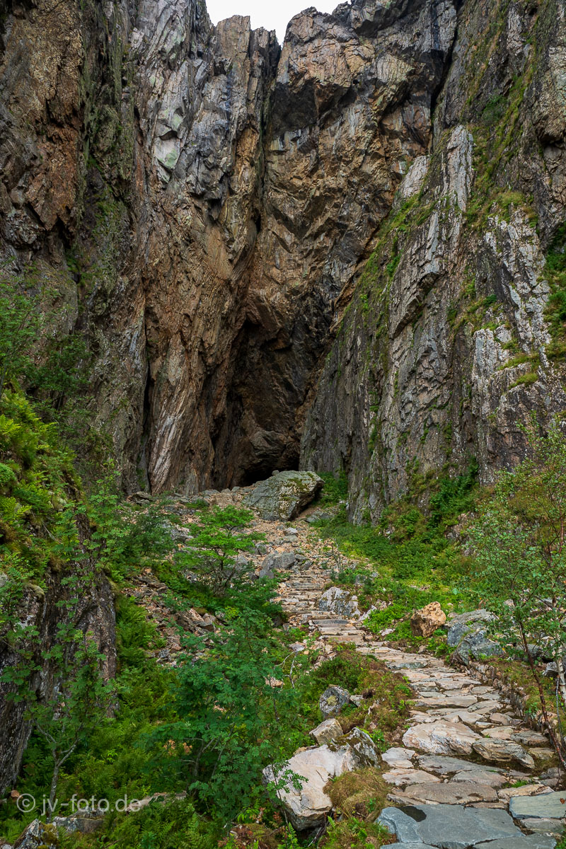 Am Torghatten bei Bronoysund