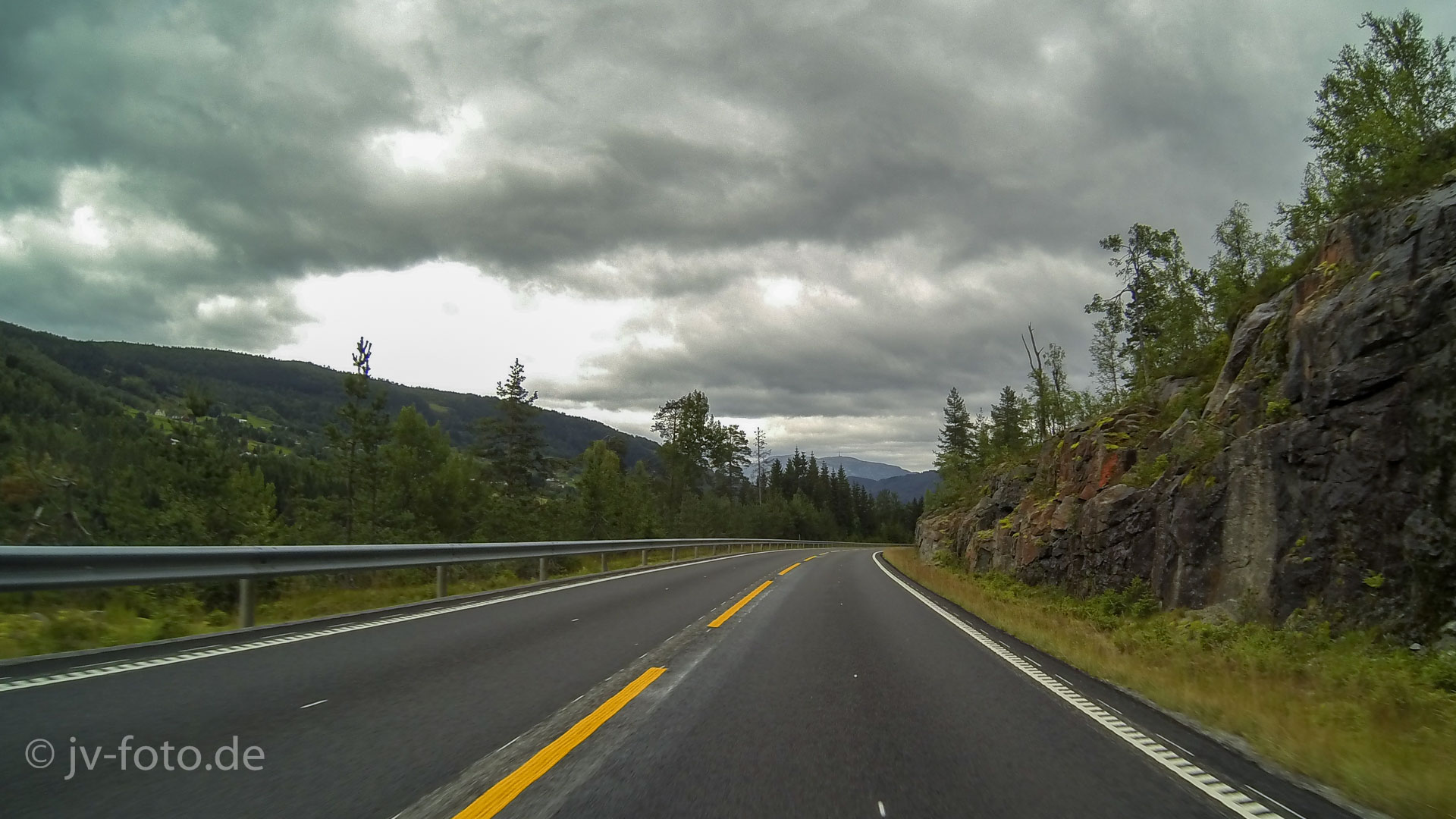 N5 in Richtung Sogndalsfjøra