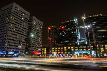 Abu Dhabi bei Nacht